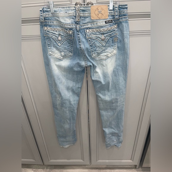 Miss Me Denim - Miss Me Signature Skinny light wash jeans size 32